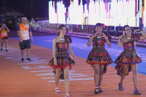 BIB: 
                            <button type="button" onclick="openModal(23529804)" class="btn btn-primary btn-sm float-right btn-popup" data-toggle="modal" data-target=".modal-high-quality">
                        <i class="fas fa-shopping-cart"></i> Add to Cart
                    </button>
                                            <button type="button" onclick="isThisMe(23529804, true)" class="btn btn-success btn-sm float-right btn-popup btn-isme hidden" data-toggle="tooltip" data-placement="bottom" title="นี่คือรูปของคุณใช่ไหม คลิกที่นี่เพื่อเอาเข้าอัลบั้ม">
                        <i class="fas fa-plus"></i> Add to album
                    </button>
                    <button type="button" onclick="isThisMe(23529804, false)" class="btn btn-warning btn-sm float-right btn-popup btn-isnotme hidden">
                        <i class="fas fa-ban"></i> Remove from album
                    </button>